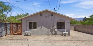 1226 E. Elm St. Gallery 21