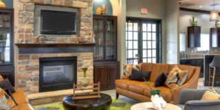 1933 Onion Creek Pkwy Gallery 1