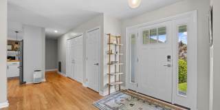 202 Windemere Road Gallery 24