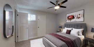 Acoma Square Gallery 13