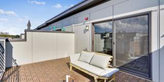 GREAT LOCATION!! Stunning 3BD/3.5BA luxury 4-level townhouse! Gallery 44