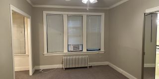 537 W Deming Pl Gallery 1
