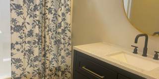 Knoxville 37918 - 2 bedroom, 2.5 bath Townhome - Contact Lisa Vineyard & Shannon Russell (865) 216-9334 Gallery 30