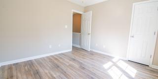 2 Bedroom 2.5 Bathroom Townhome Gallery 18