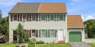 2 Bedroom Home with Garage & Fenced Yard in Elizabethtown Gallery 1