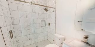 1030 West Apartments: Two, Four, & Five Bedrooms Near USC Campus! Gallery 8