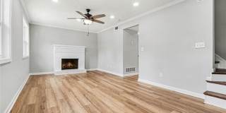 2952 N Dekalb Gallery 1