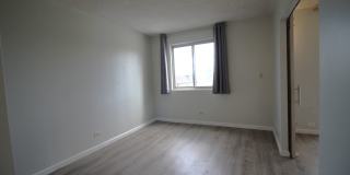 Beautifully upgraded 1 bedroom end unit! Beautifully upgraded 1 bedroom end unit! Gallery 8