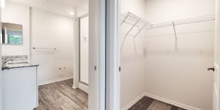 Midtown Gallery 8