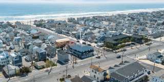 65 Grand Central Avenue Gallery 1