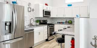 1016 5th Avenue Gallery 3
