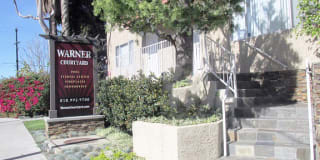 Warner Courtyard Apartments Gallery 26