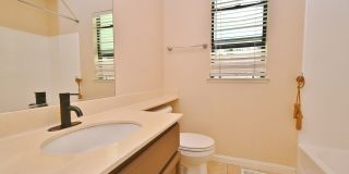 COMING SOON! | $3,695 / 3BR - GORGEOUS TOWNHOME IN CENTRAL NEWARK Gallery 21