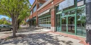 Pierpont By Urbana Gallery 70