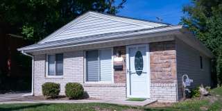 Fully Furnished Ranch Home in Birmingham, MI w/ All Utilities Included Gallery 1