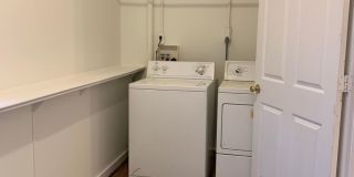 4 BR 3 BATH in Cedar Creek! Gallery 38