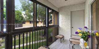 3047 N Oakland Forest Dr Gallery 15
