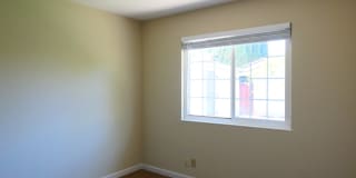 3bed/2 full bath + 1 office in the backyard. Single Family Home! 3bed/2 full bath + 1 office in the backyard. Single Family Home! Gallery 11