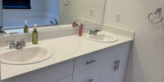 Rialto 3 Bedroom Furnished Home Gallery 10