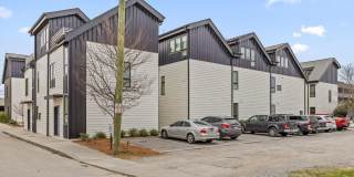 1530 Adams Street Gallery 44