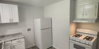 Chapel Hill/2BR Brookside Condo Gallery 7