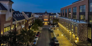 23016 LAVALLETTE Square Gallery 48