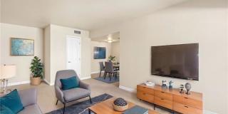 5314 River Glen Dr Gallery 1