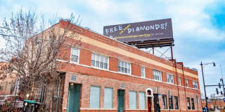 3906 West Belmont Ave 3906 West Belmont Ave Gallery 1