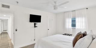 631 Oleander Drive Gallery 33