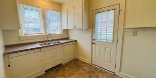 2 Bedroom 1 Bath Duplex Gallery 7