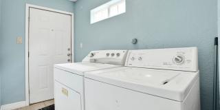 Charming 4-Bedroom Home near Downtown SA! Charming 4-Bedroom Home near Downtown SA! Gallery 19