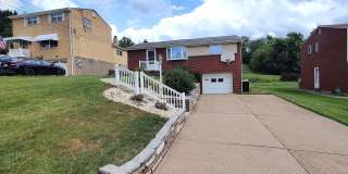 *Beautifully Updated 3BD/2BA Single Family Home Available in Whitehall* Gallery 1
