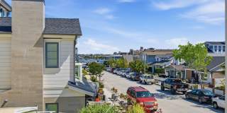 Modern Furnished Balboa Peninsula Beach House with Rooftop Deck Gallery 31