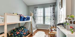 6241 ABBOTTSBURY Row Gallery 27