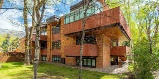 400 W Hopkins Avenue Gallery 37