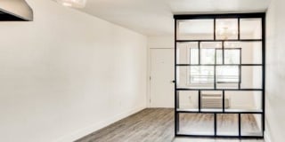 The Empire Gallery 15