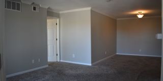 Spacious 2 bed + bonus room / Littleton Condo, Wonderful Location Gallery 4