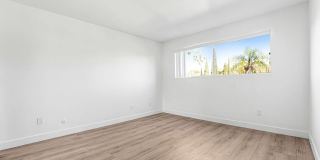 930 North Martel Apartments Gallery 10