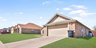 401 Dixon Dr Gallery 2