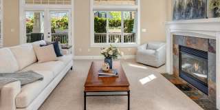 4Bd/2.5Ba Kirkland Home Gallery 7