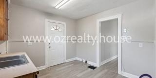 3907 Lagrange St Gallery 7