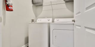 Registry at Windsor Parke Gallery 89