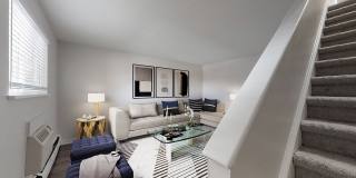 Acoma Square Gallery 11