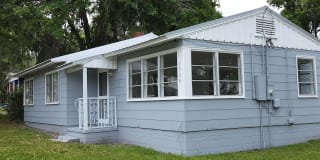 1704 Gillis Street Gallery 1