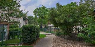 Adorable 2 bedroom townhome style Condo Gallery 25