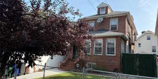 5115 Bowne Street Gallery 1