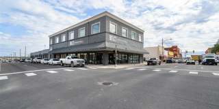 2405 Lee Street Gallery 1