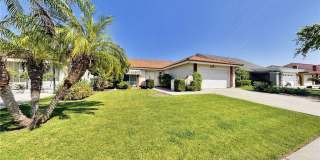 17112 Vickie Gallery 1