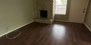 Spacious 4-plex in Central Location Gallery 8