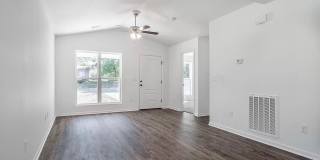 Beautiful Cottage style home Gallery 4